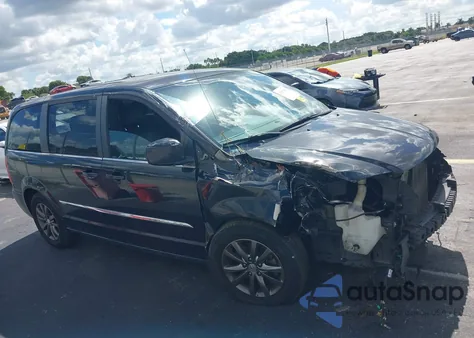 2015 Chrysler Town & Country S из США, поврежденный, VIN 2C4RC1HG0FR521773